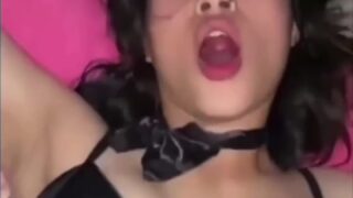 คลิปหลุดมาใหม่ คลิปโป๊ เย็ดสดเมาค้าง ใส่ชุดคอสเพลย์หูกระต่ายยั่วๆ นอนถ่างขาให้หนุ่มก้มจัดจนแฉะ